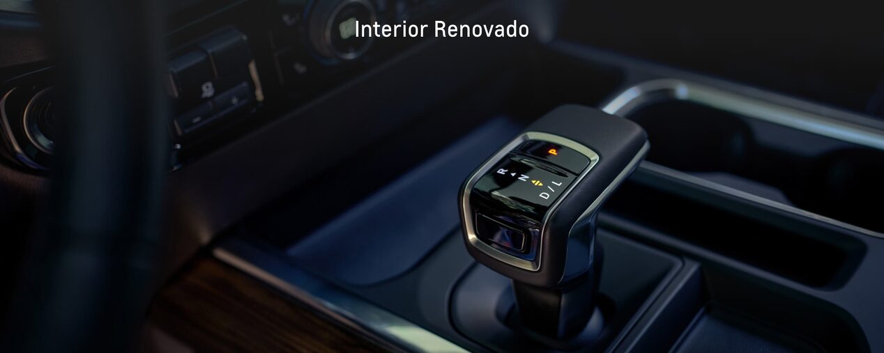 Conoce el diseño interior renovado de la pick up Chevrolet Silverado